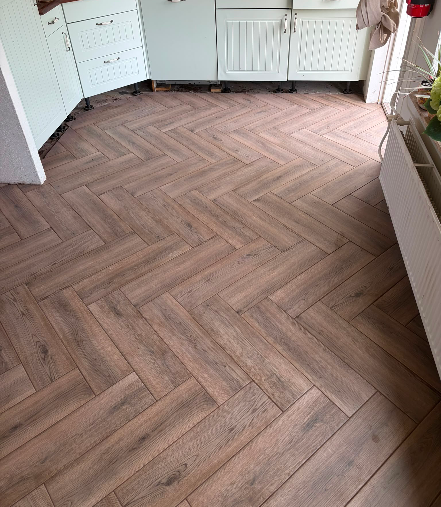 Visgraat vloer keuken